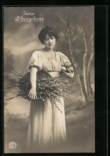 Foto-AK R & K / L: Junge Dame mit einem Korb voller Weidenkätzchenzweigen