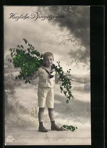 Foto-AK R & K / L: Junge mit Zweigen auf der Schulter grüsst zu Pfingsten