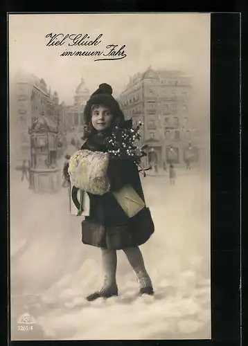 Foto-AK R & K / L: Mädchen in Winterkleidung grüsst zum neuen Jahr
