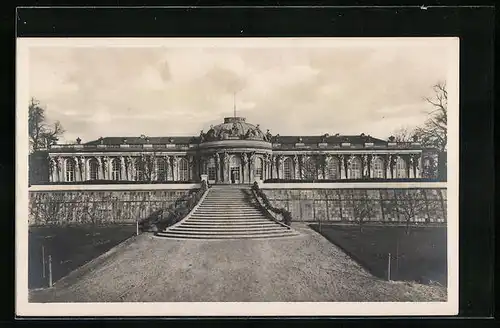 AK Potsdam, Schloss Sanssouci, Ansicht vom Garten aus