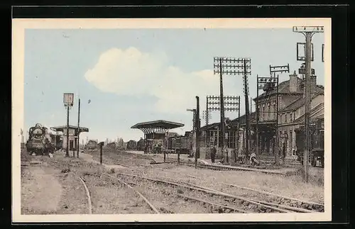 AK Auneau, La Gare d`Orleans