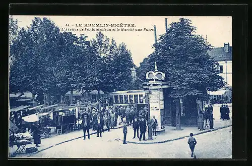 AK Kremlin-Bicetre, L`Avenue de Fontainebleau et le Marche aux Puces, Antiquitätenhandel