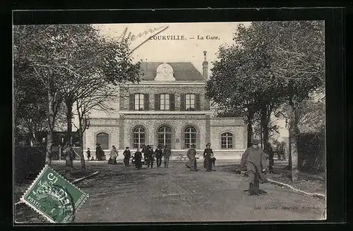 AK Courville, La Gare