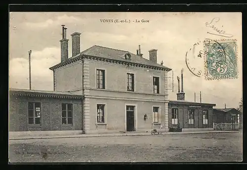 AK Voves, La Gare, facade