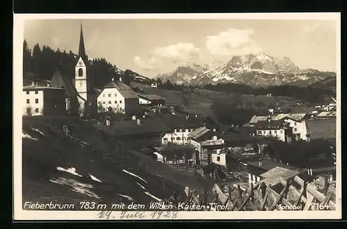 AK Fieberbrunn i. Tirol, an der Kirche, Blick gegen den Wilden Kaiser
