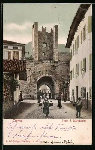 AK Trento, Porta S. Margherita mit Einwohnern