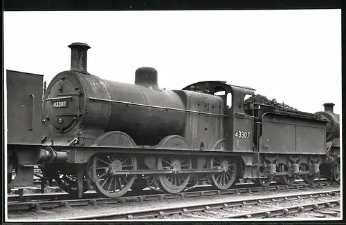 Fotografie Walter Gilburt, Cricklewood, Ansicht Cricklewood, Eisenbahn Gross Britannien, Dampflok Nr. 43307