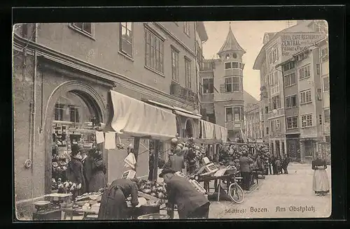 AK Bozen, Markt am Obstplatz, Strassenpartie