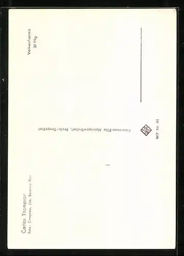 AK Schauspieler Carlos Thompson lächelt leicht