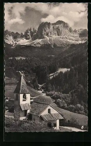 AK San Cipriano, Ortspartie mit Kirche, Dolomiten