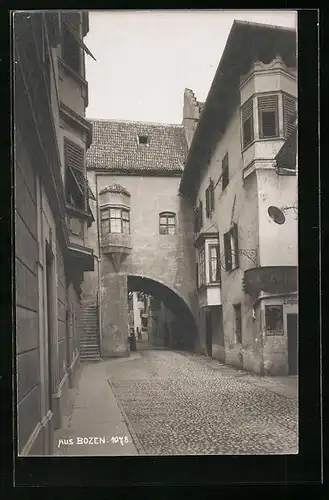 AK Bozen, Strassenpartie mit Tor