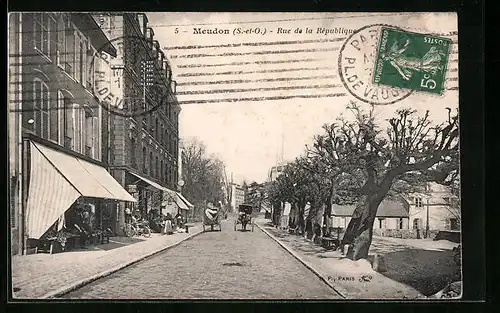 AK Meudon, Rue de al République, Strassenpartie