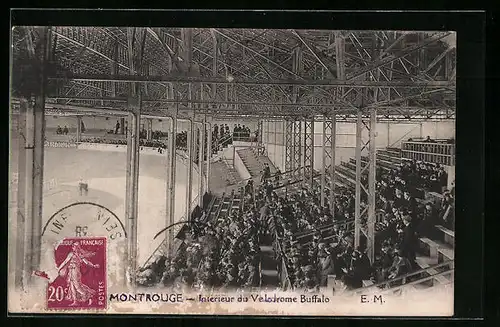 AK Montrouge, Intérieur du Vélodrome Buffalo