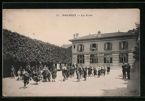 AK Bagneux, Les Écoles