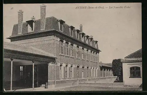 AK Antony, Les Nouvelles Ecoles