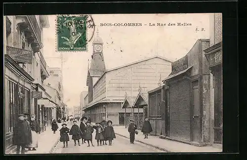AK Bois-Colombes, La Rue des Halles
