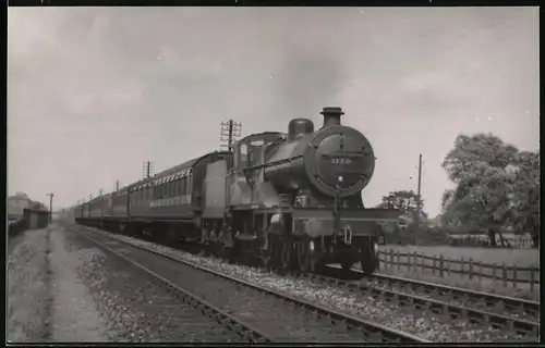 Fotografie Eisenbahn Gross Britannien, Dampflok Nr. 1170, Personenzug mit Tender-Lokomotive