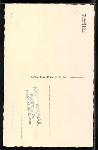 AK Mann in tschechischer Tracht vor einem Hauseingang