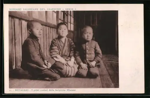 AK Miyazaki, Missioni Salesiane del Giappone, I primi cantori della incipiente Missione, Drei japanische Jungen