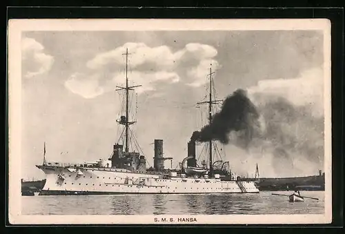 AK Kriegsschiff SMS Hansa des Ostasiengeschwaders liegt vor Anker