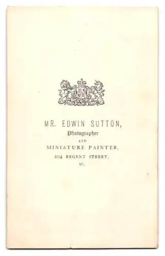 Fotografie Edwin Sutton, London-W., 204 Regent Street, Charmanter Herr in modischer Kleidung