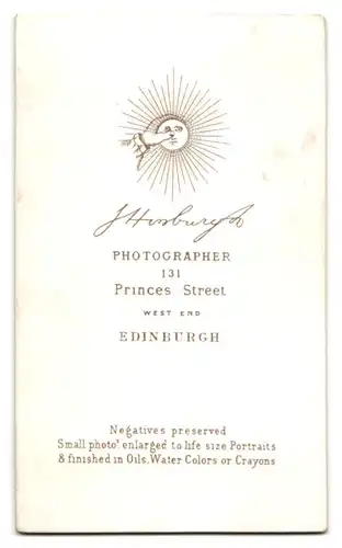 Fotografie J. Horsburgh, Edinburgh, 131, Princes Street, Junge Dame in zeitgenössischer Kleidung