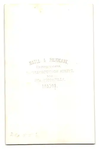 Fotografie Maull & Polyblank, London, 187 a, Piccadilly, Charmanter Herr in modischer Kleidung