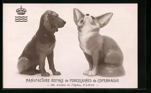 Künstler-AK Paris, Manufacture Royal de Porcelaines de Copenhague - Porzellanhunde