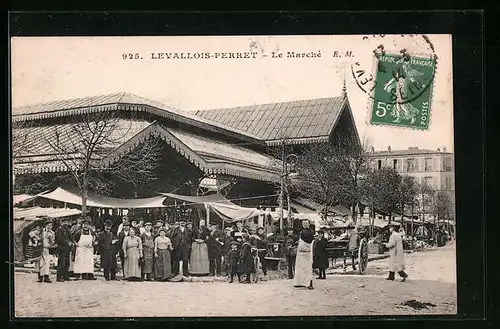 AK Levallois-Perret, Le Marché