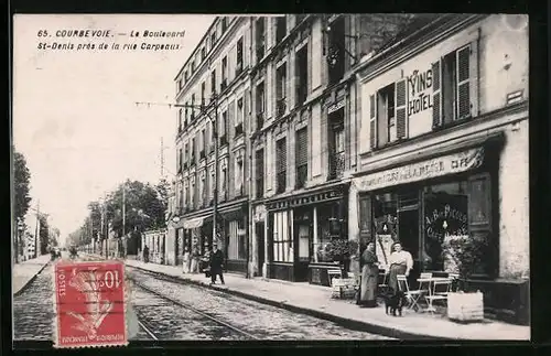 AK Courbevoie, Le Boulevard St-Denis près de la Rue Carpeaux