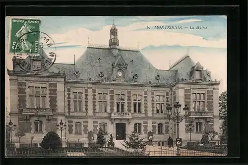 AK Montrogue, La Mairie