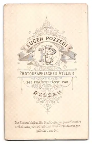 Fotografie Eugen Pozzesi, Dessau, Franzstrasse 24b, Kinder in weissen Kleidern