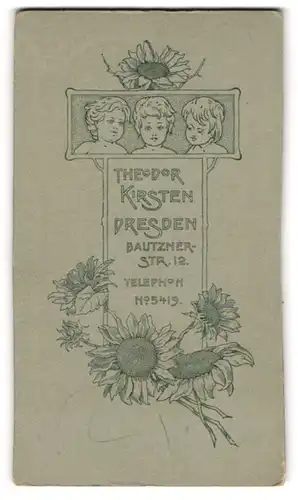 Fotografie Theodor Kirsten, Dresden, Bautzner Str. 12, drei Kinderköpfe im Rahmen von Sonnenblumen umgeben