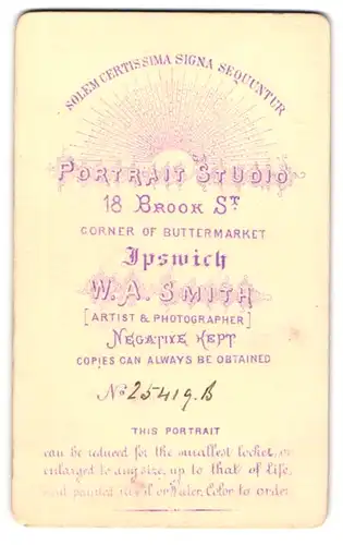 Fotografie W. A. Smith, Ipswich, 18 Brook St., Aufgehende Sonnen, Solem Certissima Signo Sequuntur