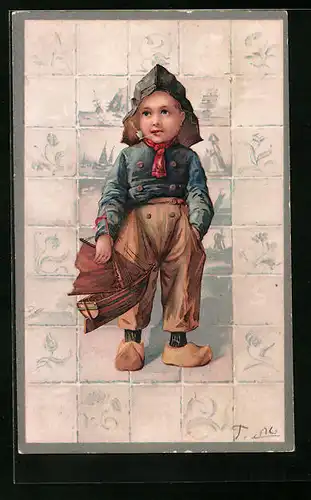 Präge-AK Niederländischer Junge in Holzschuhen mit Spielzeugboot vor Kacheln