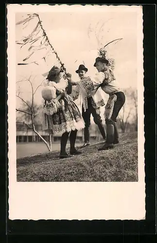 AK Junge Menschen in tschechischer Tracht