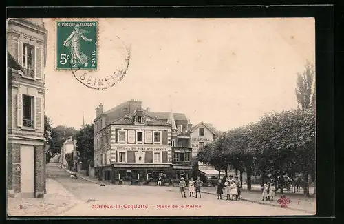AK Marnes-la-Coquette, Place de la Mairie