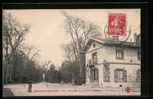 AK Marnes-la-Coquette, Place du Monument à Pasteur