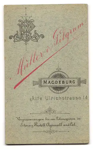 Fotografie Müller & Pilgram, Magdeburg, Alte Ulrichstr. 14, Junger Herr im Anzug mit Krawatte