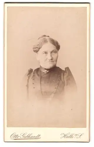 Fotografie Otto Gebhardt, Halle a /S., Grosse Ullrich-Str. 11, Ältere Dame mit Hochsteckfrisur