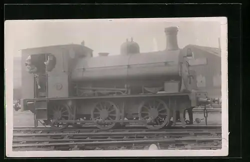 AK Englische Eisenbahn-Lokomotive mit der No. 12