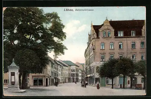 AK Löbau, Bahnhofstrasse mit Café