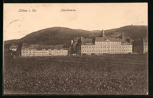 AK Löbau i. Sa., Jägerkaserne mit Hügeln