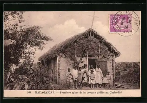 AK Madagaskar, Première eglise de la brousse dédidée au Christ-Roi
