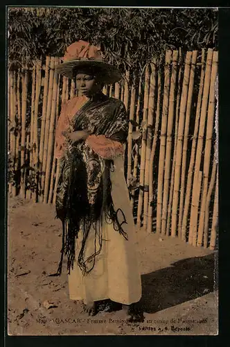AK Madagascar, Femme Betsimisaraka