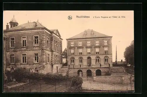 AK Neufchâteau, L`Ecole Moyenne et l`Hôtel de Ville