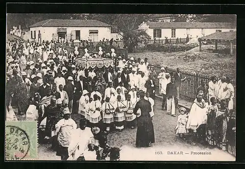 AK Dakar, Procession