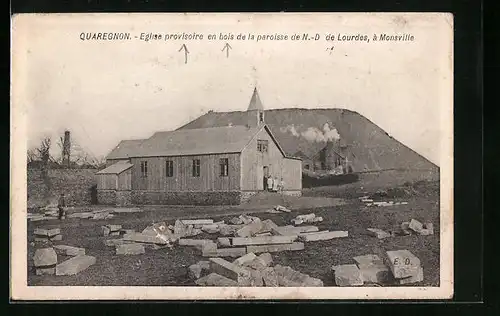AK Quaregnon, Eglise provisoire en bois de la paroisse de N.-D de Lourdes, a Monsville