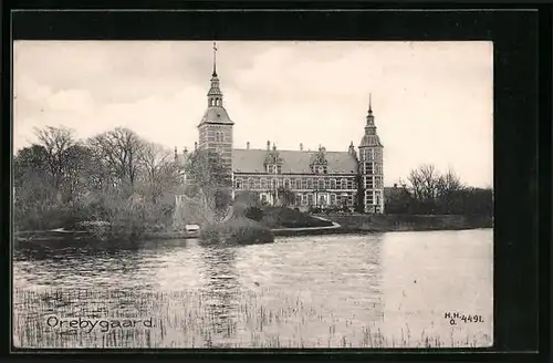 AK Orebygaard, Blick auf das Schloss mit Flusspartie