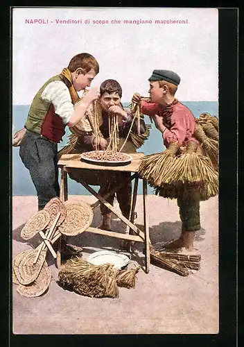 AK Neapel / Napoli, Venditori si scope che mangiano maccheroni